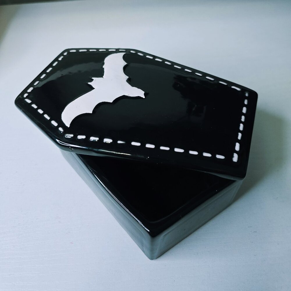 Whimsical Cupboard Coffin Dish - Picture 2 of 5
